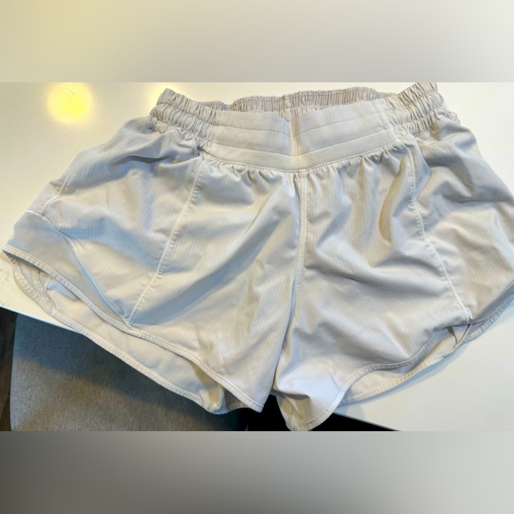 Hotty Hot High-Rise Lined Short 2.5"